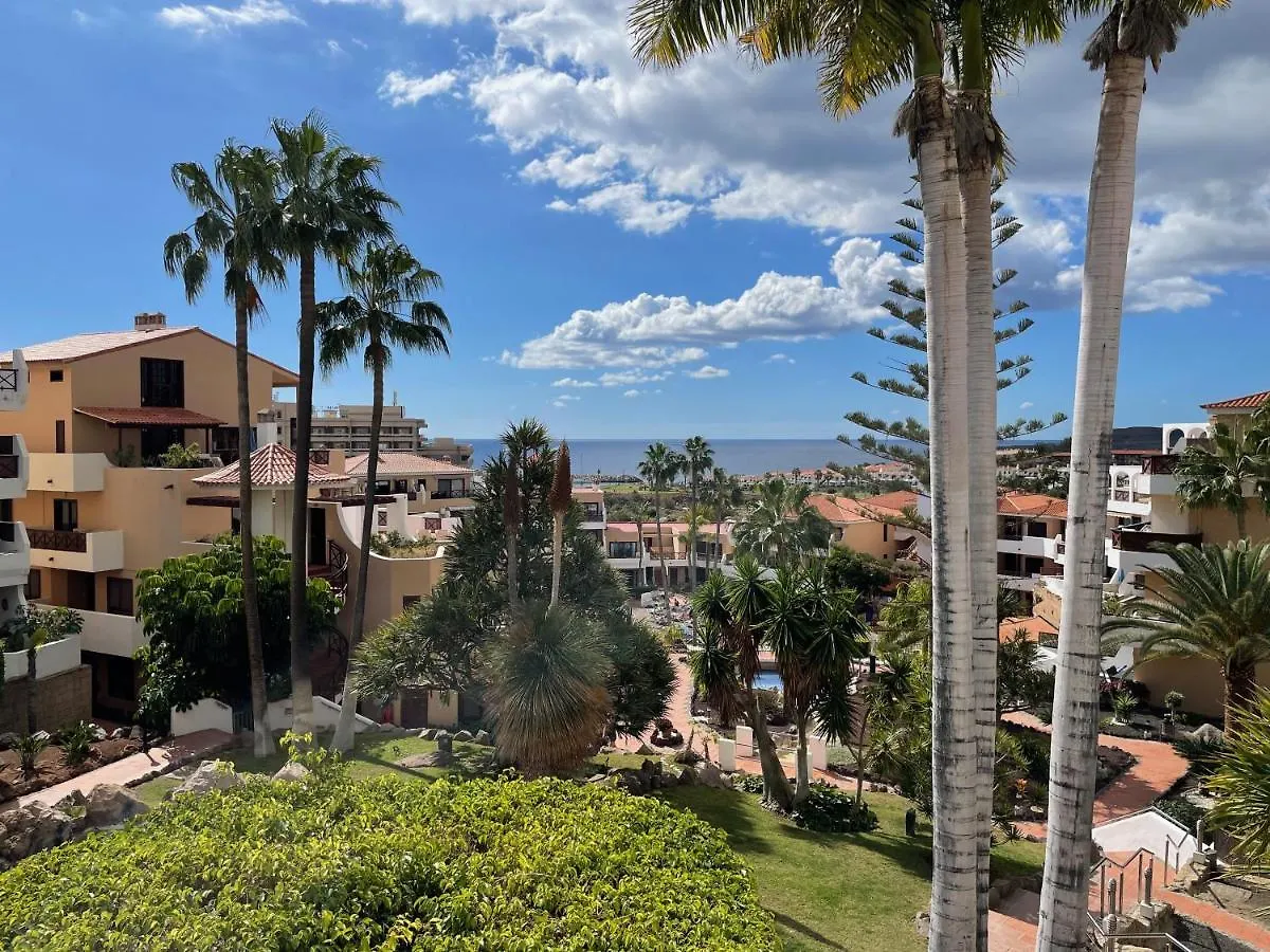 Breathtaking Ocean View, Adult And Kids Pools & Fiber Wi-Fi Apartment San Miguel de Abona
