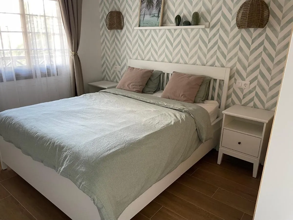 Breathtaking Ocean View, Adult And Kids Pools & Fiber Wi-Fi Apartment San Miguel de Abona Spain