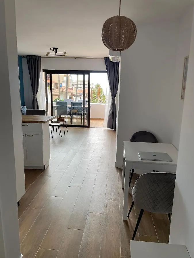 Breathtaking Ocean View, Adult And Kids Pools & Fiber Wi-Fi Apartment San Miguel de Abona
