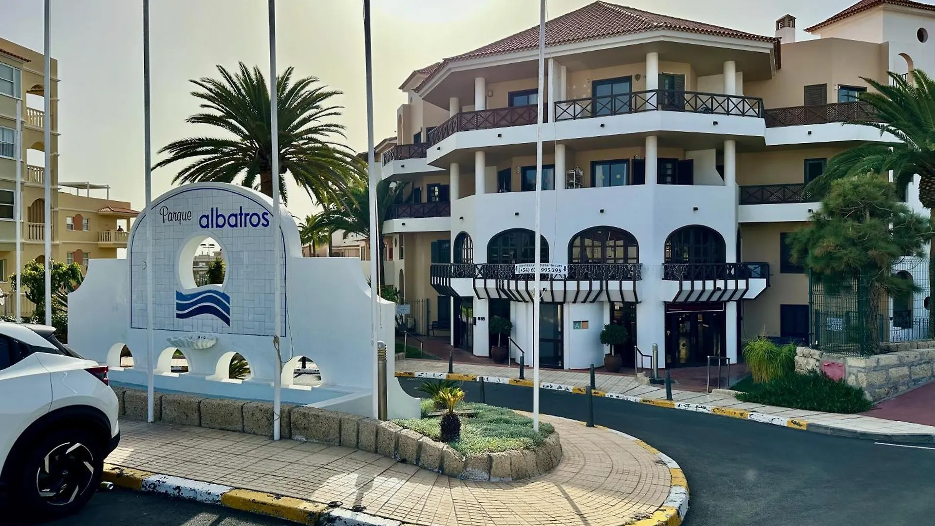 Breathtaking Ocean View, Adult And Kids Pools & Fiber Wi-Fi Apartment San Miguel de Abona